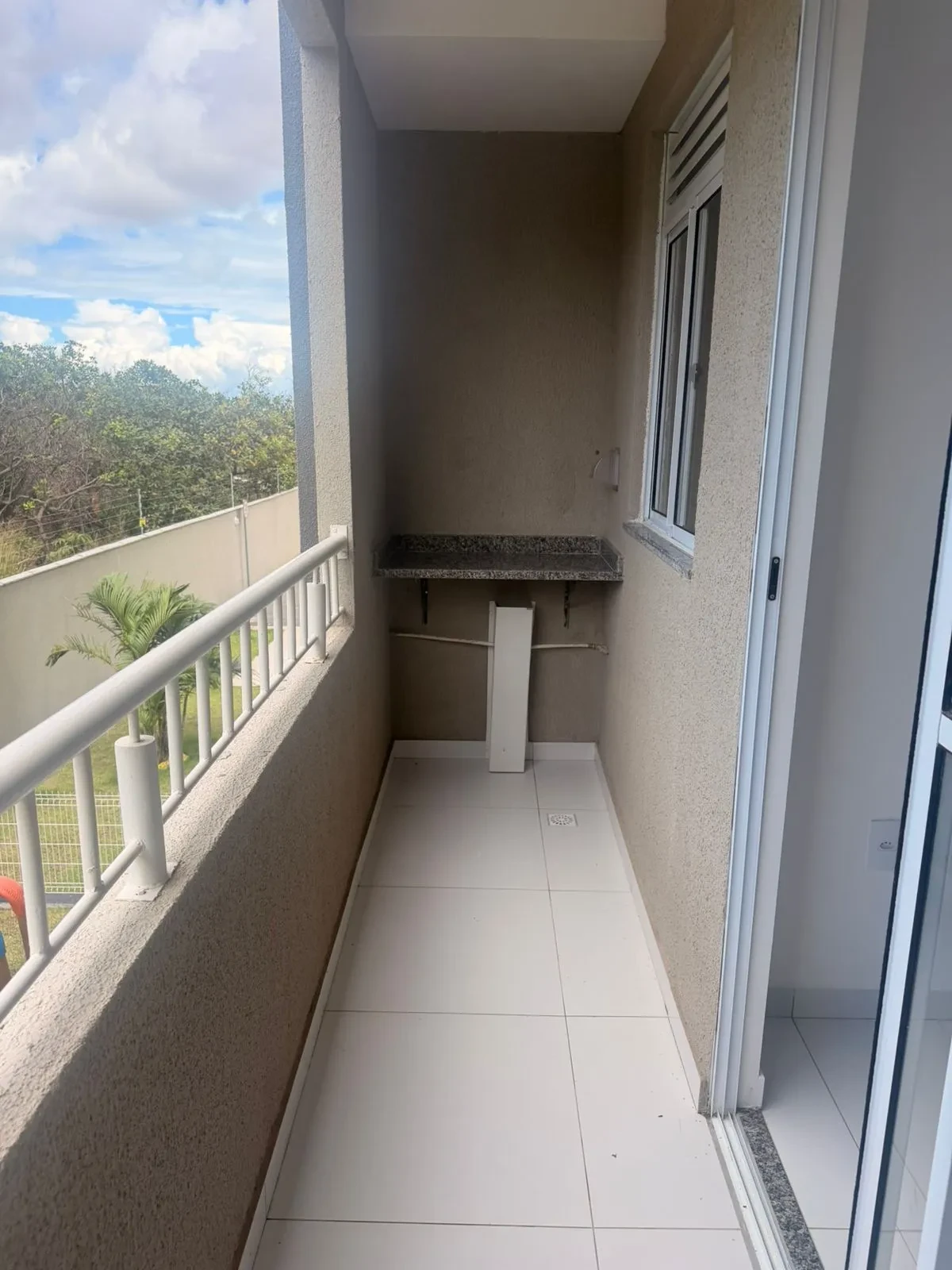 Imagem Apartamento com 2 Quartos para Alugar, 57 m² em Recanto dos Vinhais - São Luís