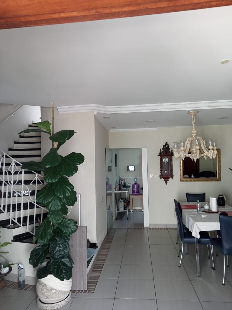 Imagem Sobrado com 3 Quartos à Venda, 260 m² em Jardim Paulista - Mogi das Cruzes