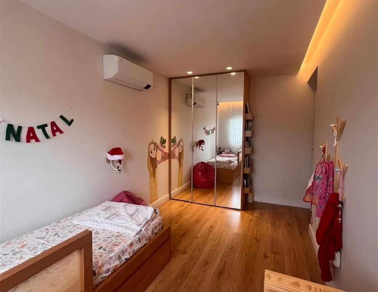 Imagem Casa de Condomínio com 4 Quartos à Venda ou Locação, 288 m² em Anil - Rio de Janeiro