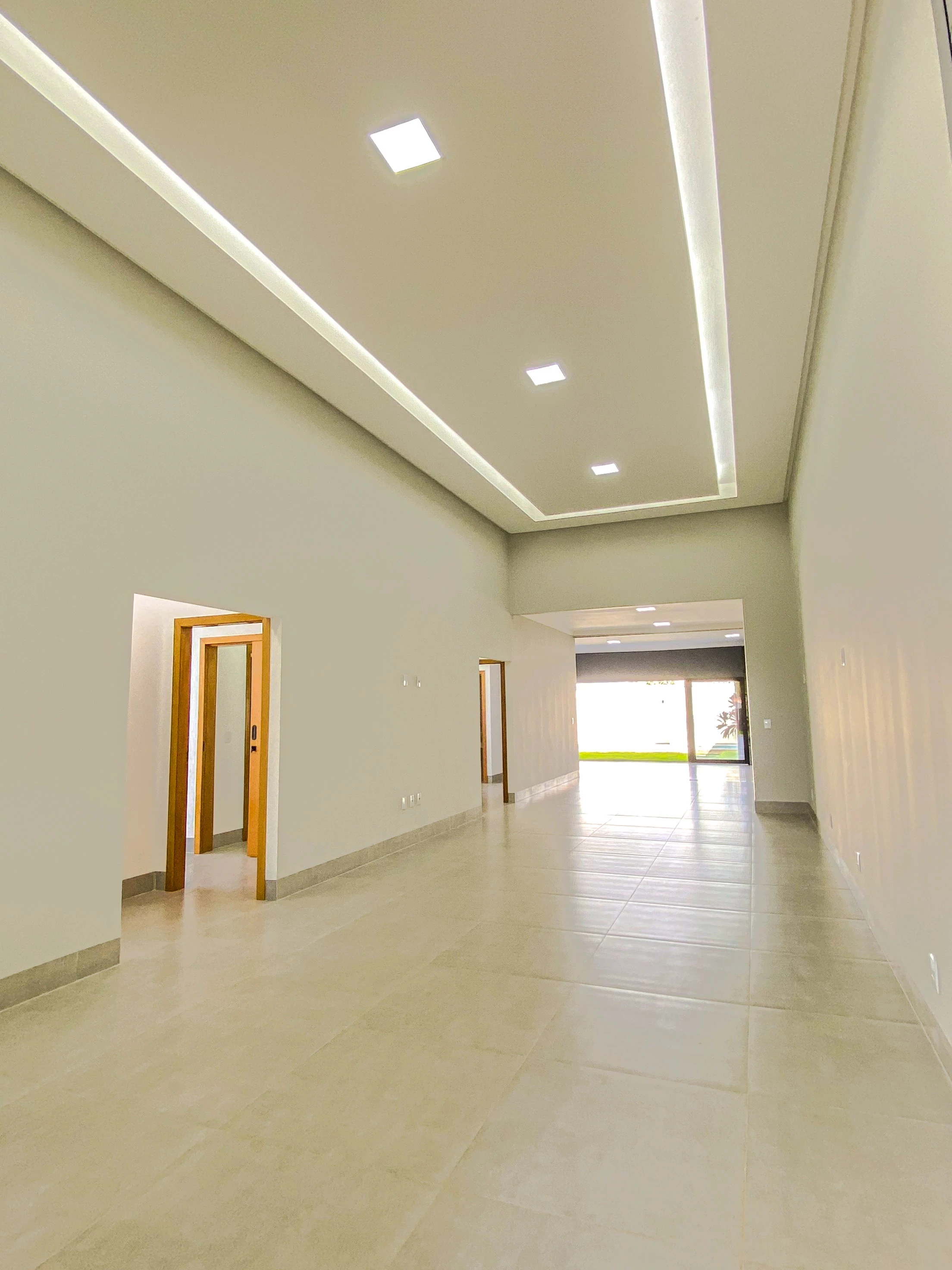 Imagem Casa com 4 Quartos à Venda, 205 m² em Das Indústrias - Senador Canedo