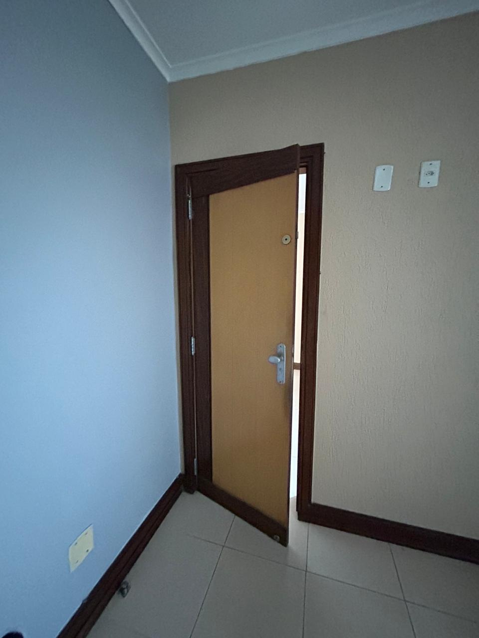 Imagem Sala Comercial para Alugar, 30 m²em Nazaré - Belém