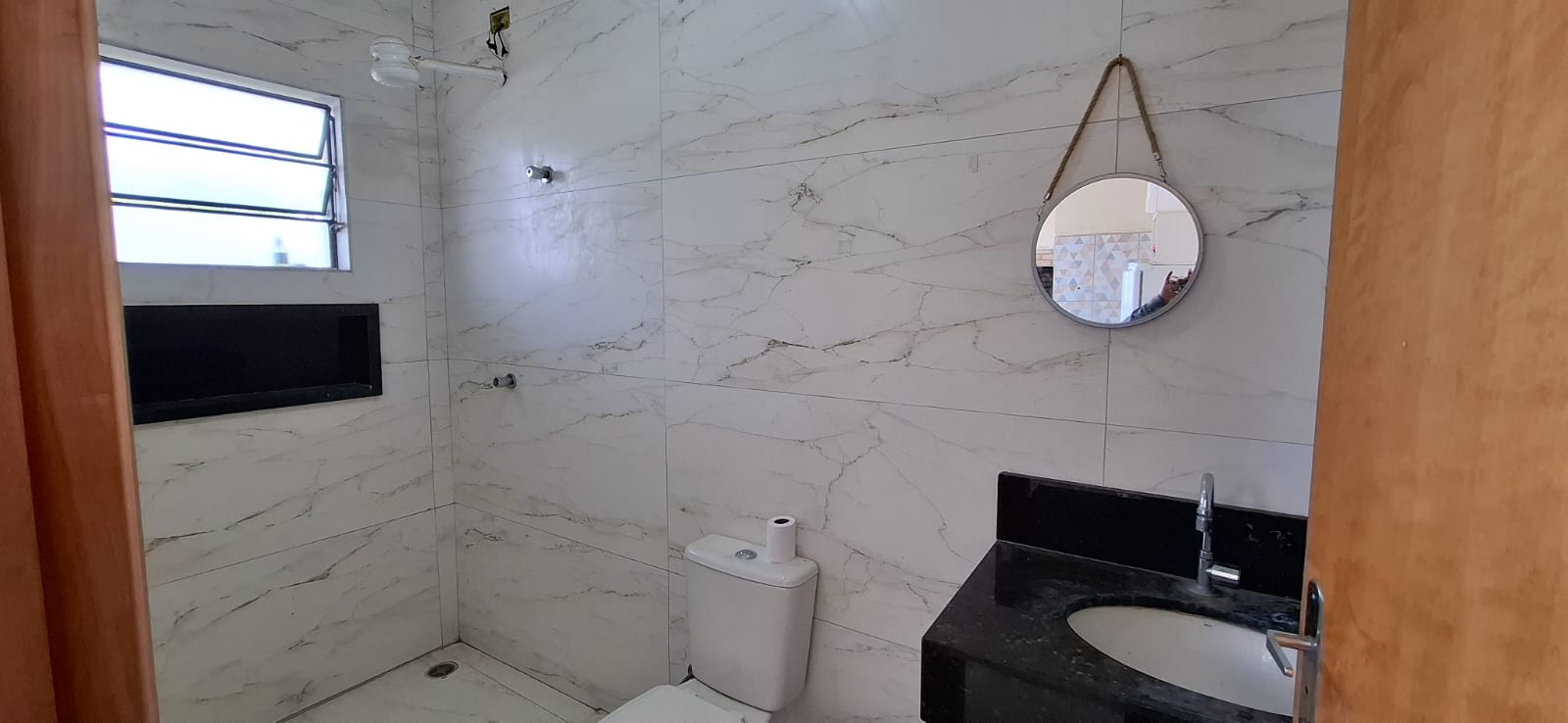 Imagem Casa de Condomínio com 5 Quartos à Venda, 350 m² em Jardim Shangri-Lá - Atibaia