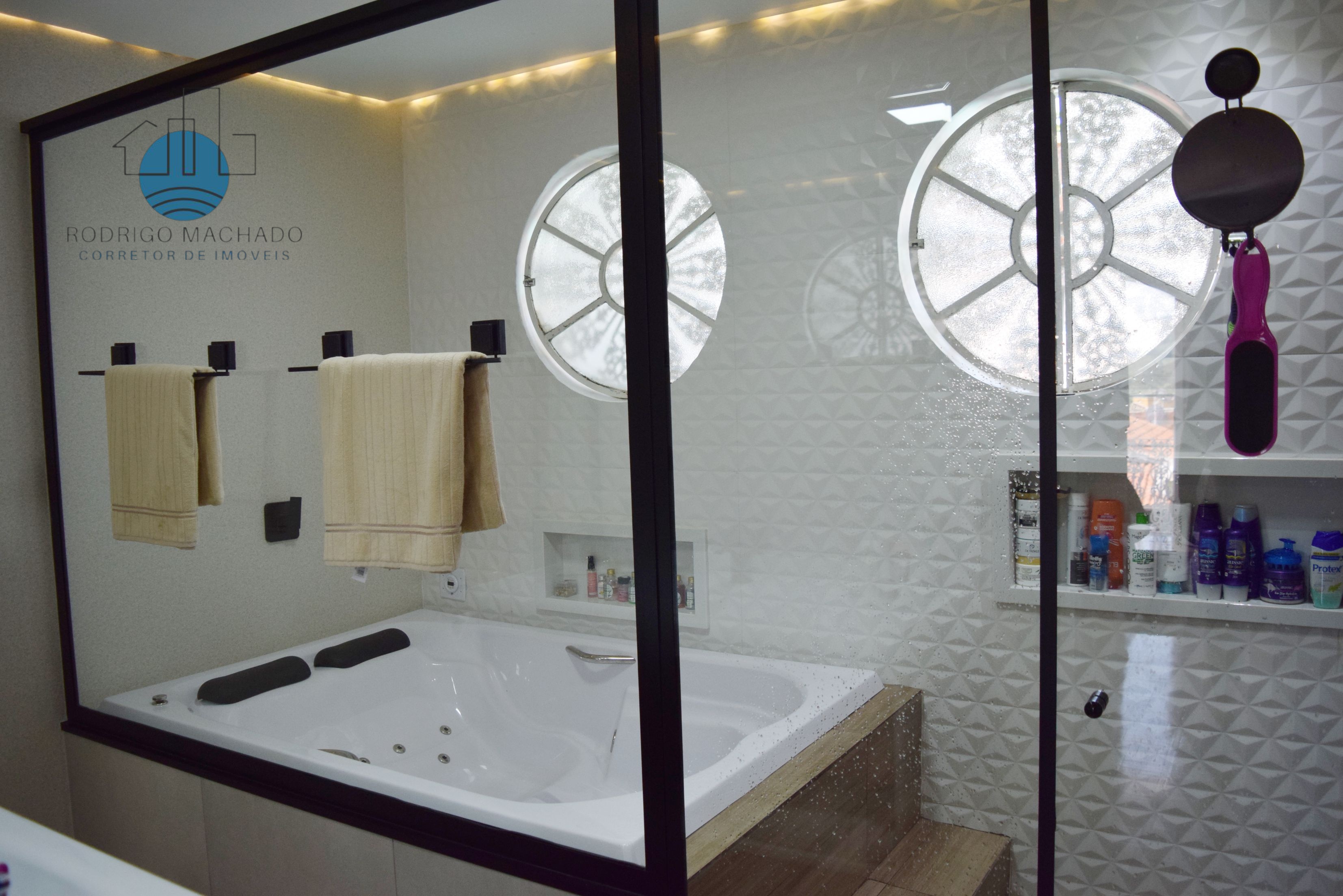 Imagem Sobrado com 4 Quartos à Venda, 395 m² em Vila Rica - Atibaia