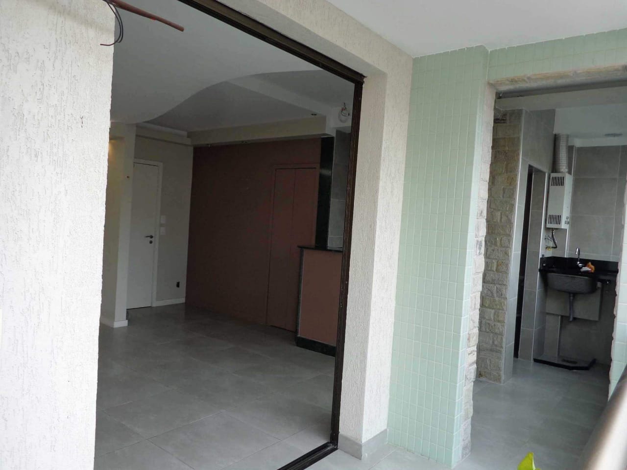 Imagem Apartamento com 2 Quartos à Venda, 90 m²em Charitas - Niterói