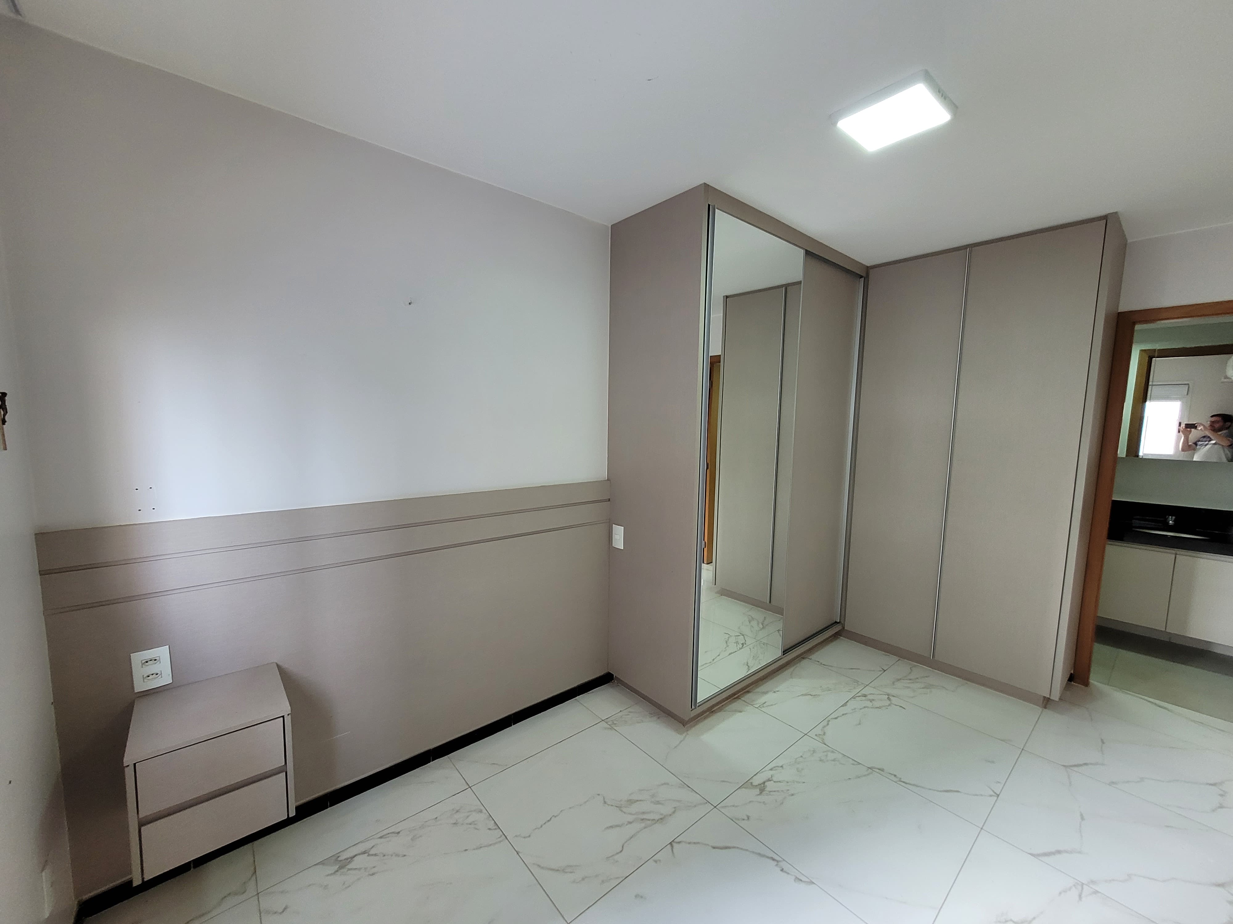 Imagem Apartamento com 2 Quartos à Venda, 57 m² em Setor Bueno - Goiânia