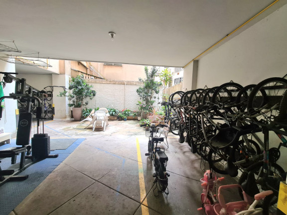 Imagem Apartamento com 2 Quartos à Venda,  em Copacabana - Rio de Janeiro