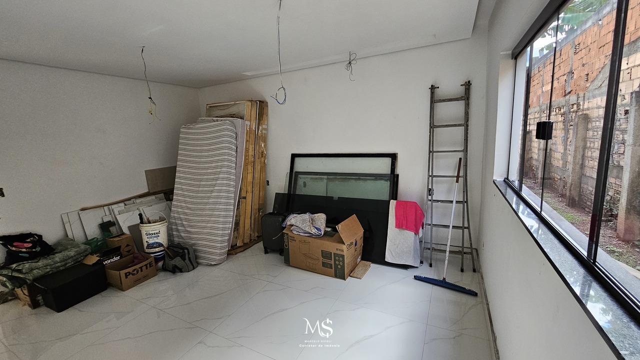 Imagem Casa com 4 Quartos à Venda, 350 m² em Setor Habitacional Vicente Pires - Trecho 3 - Brasília