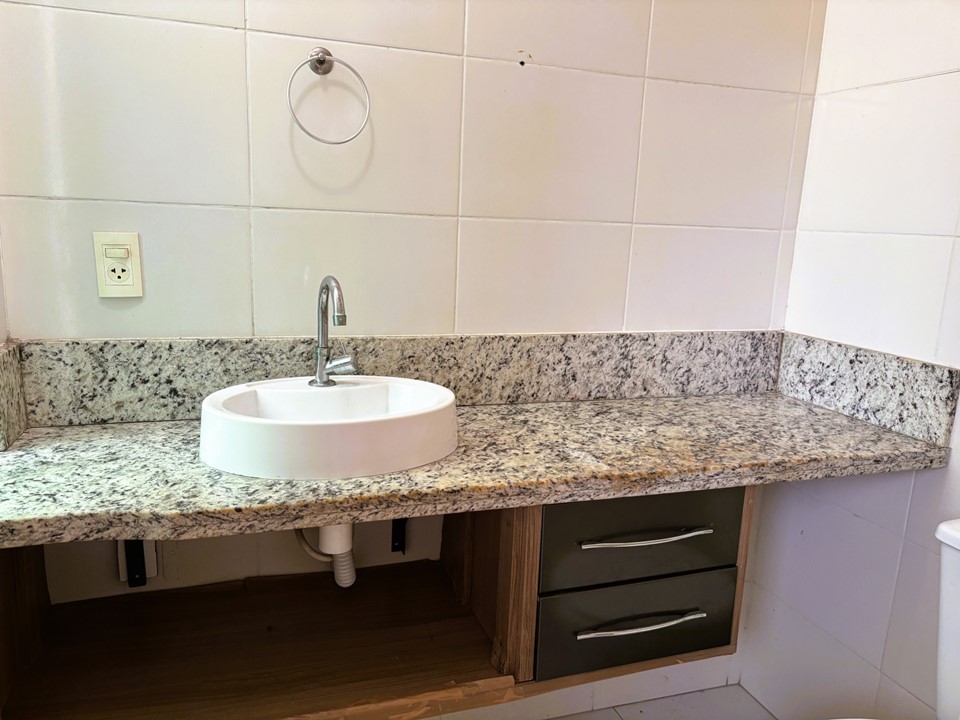 Foto do imóvel: Apartamento com 3 Quartos para Alugar, 70 m² em Japiim - Manaus