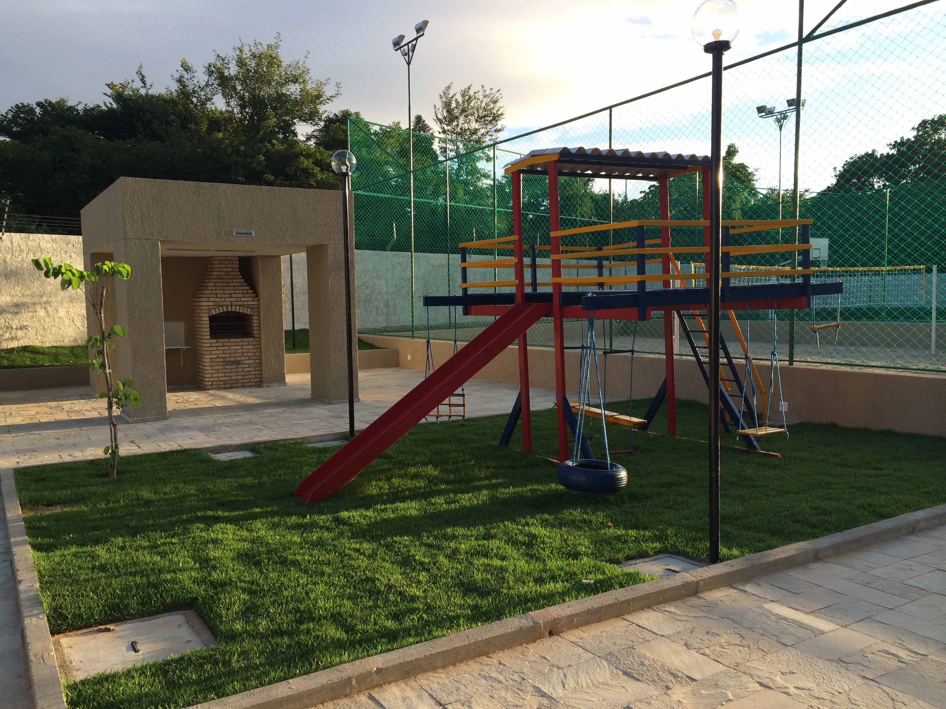 Imagem Apartamento com 2 Quartos à Venda, 44 m² em Emaús - Parnamirim