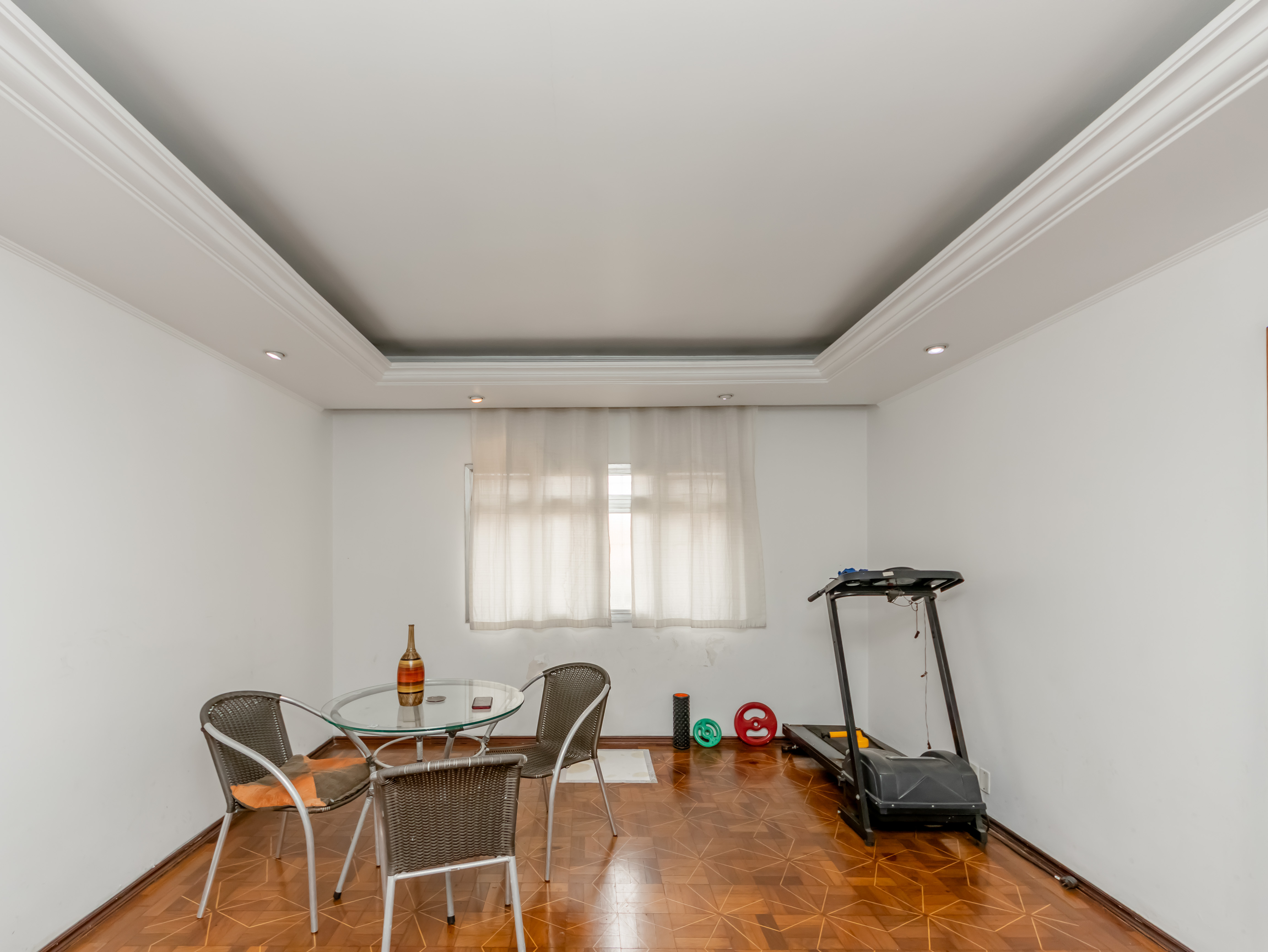 Foto do imóvel: Sobrado com 3 Quartos à Venda, 300 m² em Vila Lúcia Elvira - São Paulo