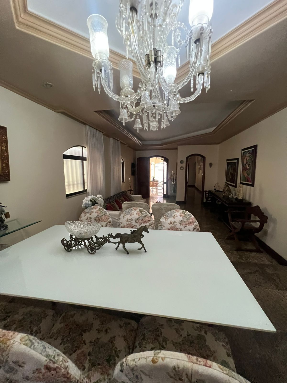 Imagem Casa com 4 Quartos à Venda, 384 m² em Jurunas - Belém