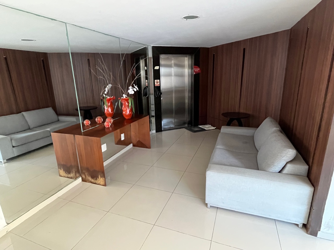 Foto do imóvel: Apartamento com 4 Quartos à Venda, 195 m² em Pajuçara - Maceió