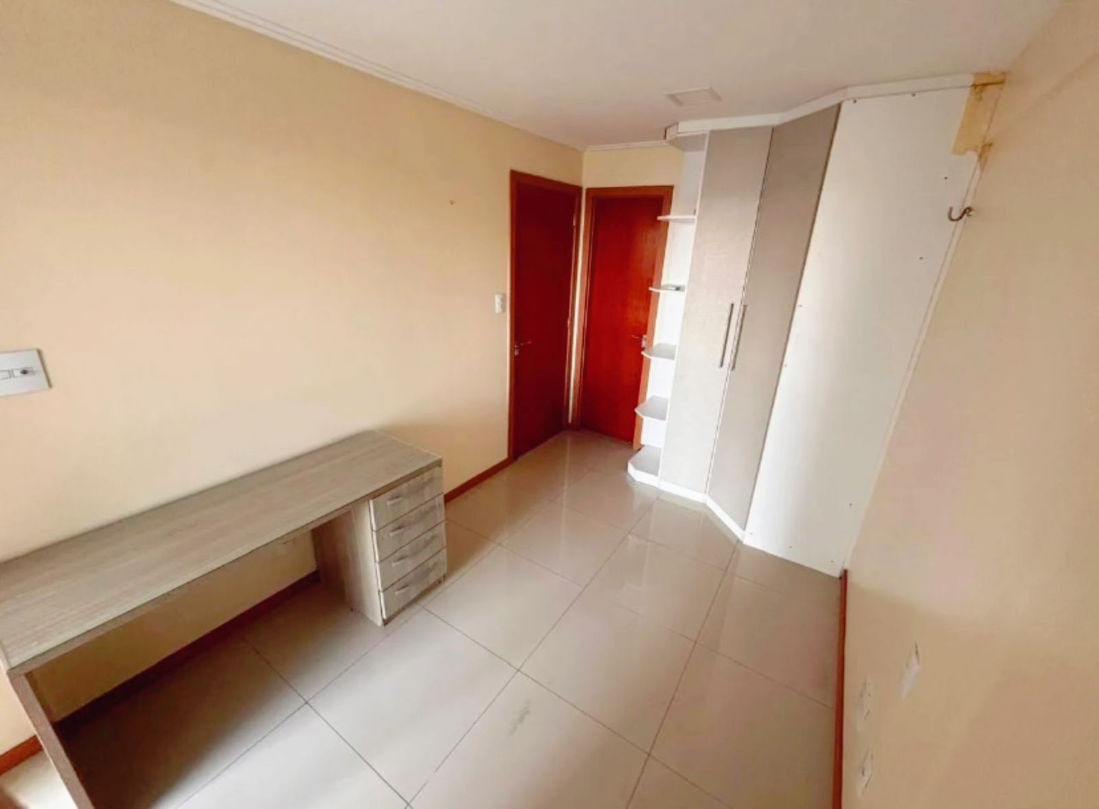 Foto do imóvel: Apartamento com 3 Quartos para Alugar, 100 m² em Marco - Belém