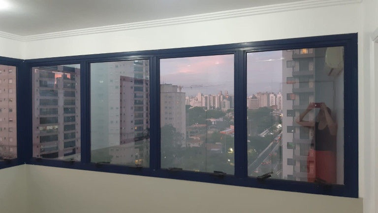 Sala Comercial à Venda, 33 m² em Santo Amaro - São Paulo