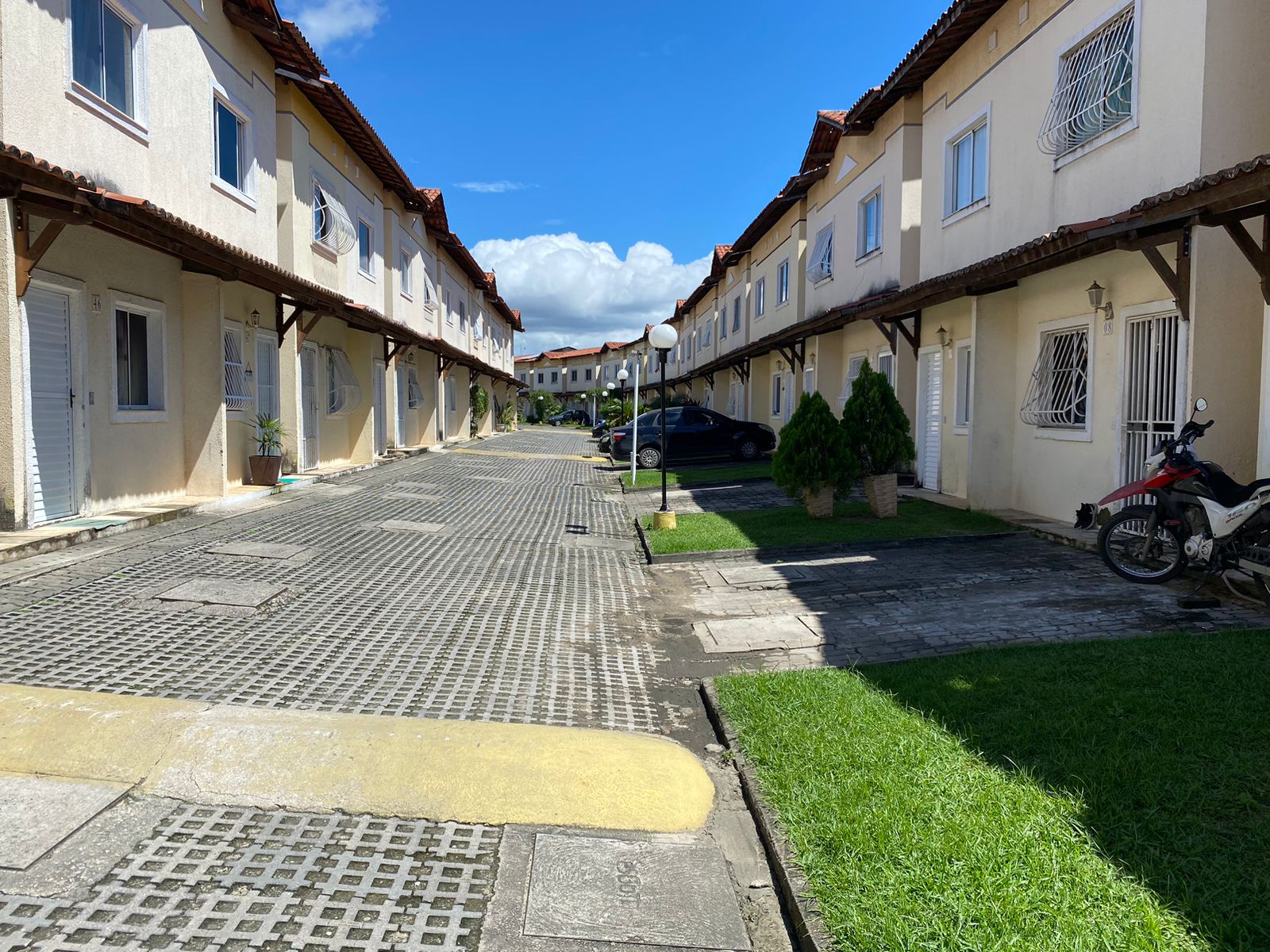 Imagem Casa de Condomínio com 2 Quartos à Venda, 63 m²em Siqueira - Fortaleza