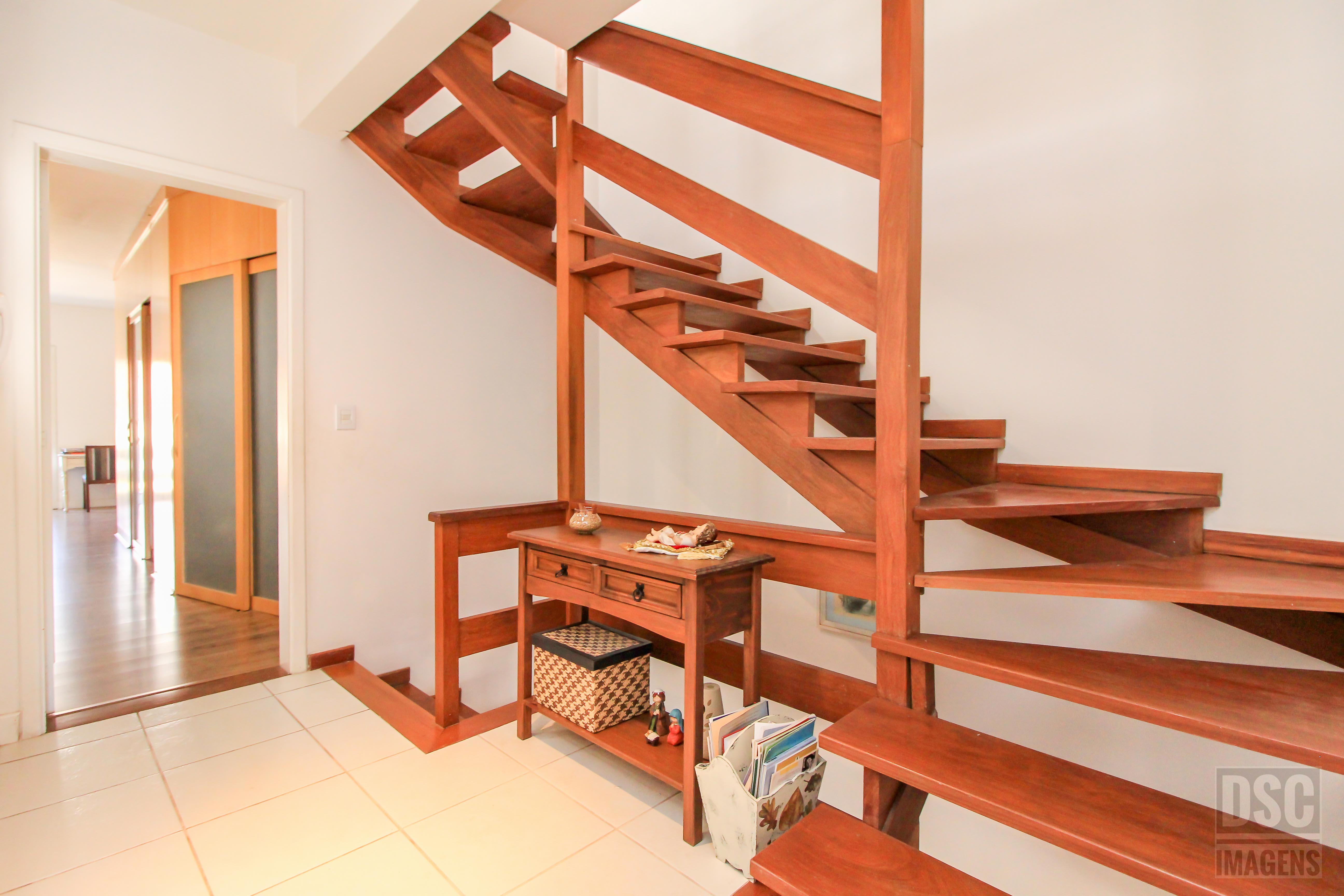 Imagem Casa com 4 Quartos à Venda, 456 m²em Chácara das Pedras - Porto Alegre