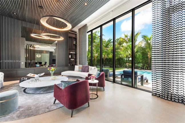 Foto do imóvel: Casa com 5 Quartos à Venda, 387 m²em Alphaville Residencial Um - Barueri