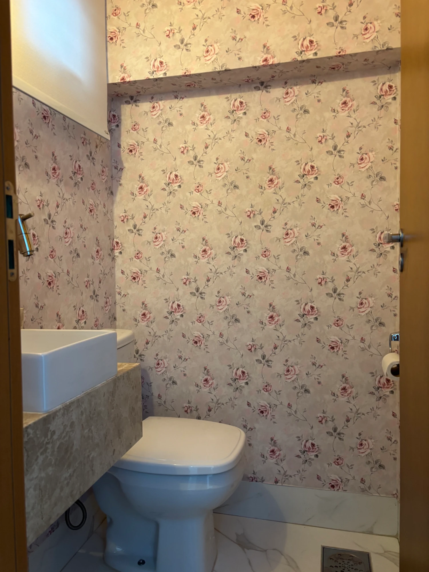 Imagem Casa de Condomínio com 3 Quartos à Venda, 170 m² em Jardim Vitória - Goiânia