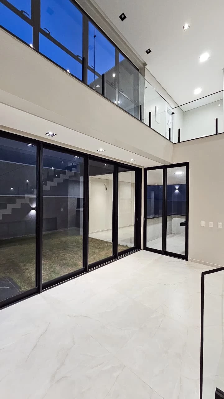 Imagem Casa de Condomínio com 4 Quartos à Venda, 267 m² em Cidade Alpha - Eusébio