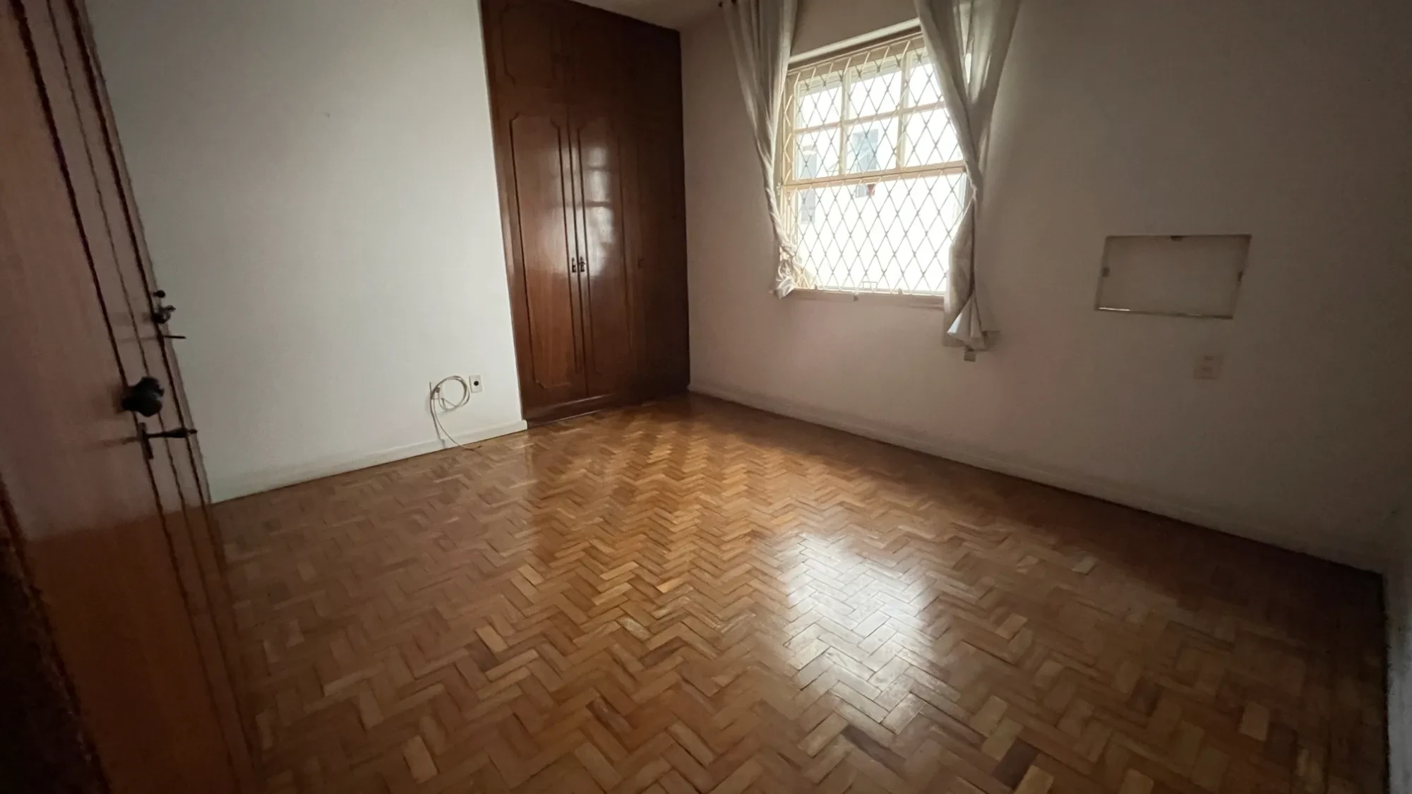 Imagem Sobrado com 4 Quartos à Venda, 295 m² em Aparecida - Santos