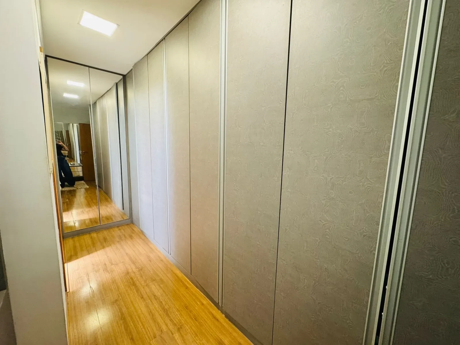 Imagem Apartamento com 3 Quartos para Alugar, 189 metros em Quilombo - Cuiabá
