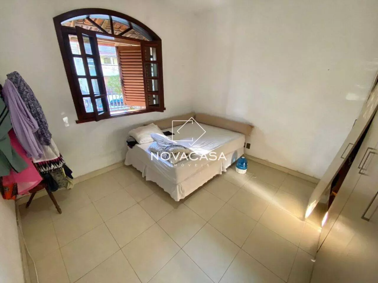 Imagem Casa com 2 Quartos à Venda, 90 m² em Planalto - Belo Horizonte