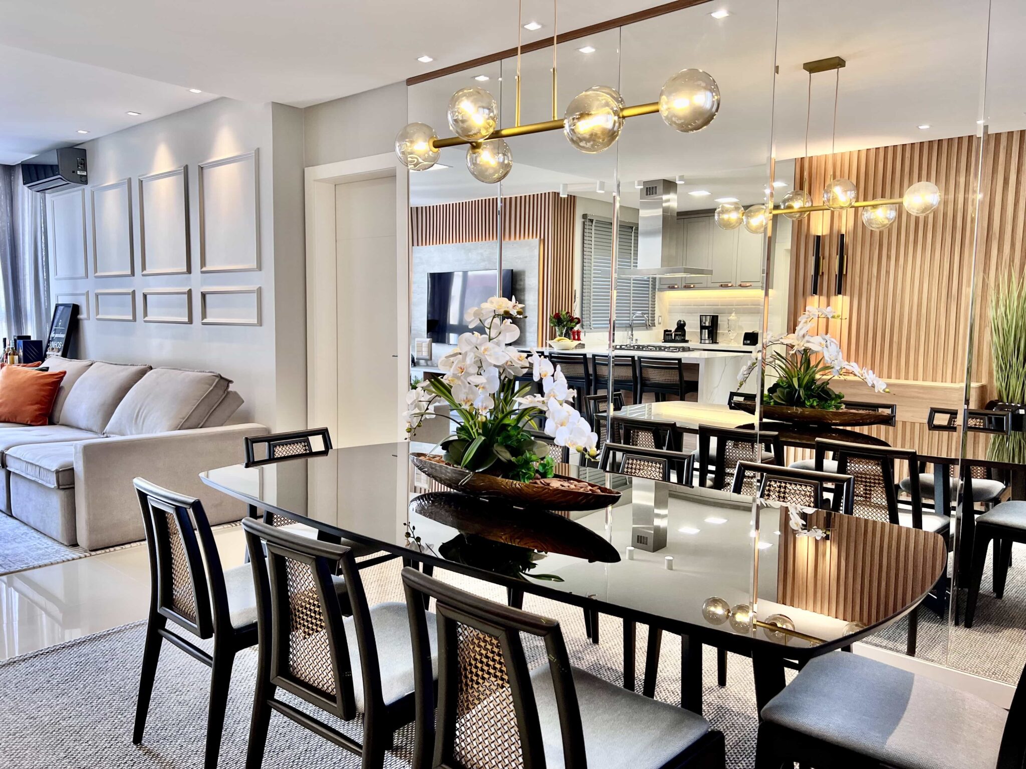 Apartamento com 4 Quartos à Venda, 137 m²em Centro - Balneário Camboriú