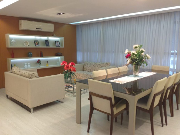 Imagem Apartamento com 3 Quartos à Venda ou Temporada, 161 m²em Icaraí - Niterói