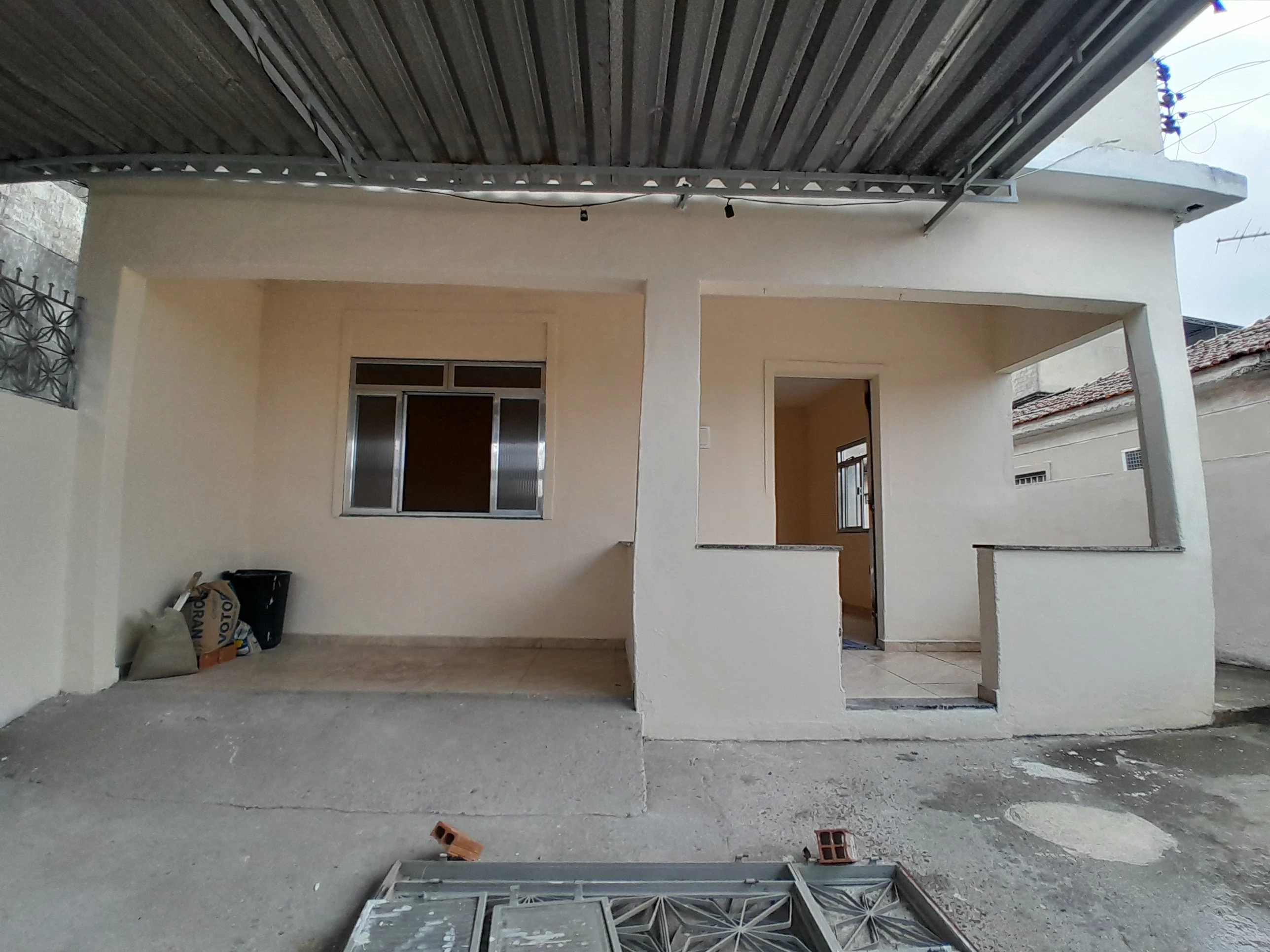 Imagem Casa com 2 Quartos à Venda, 112 m² em Bangu - Rio de Janeiro