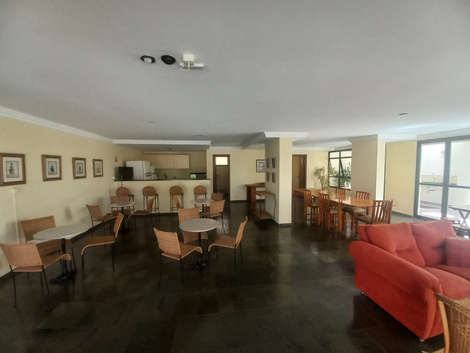 Imagem Apartamento com 3 Quartos à Venda, 132 m²em Cambuí - Campinas