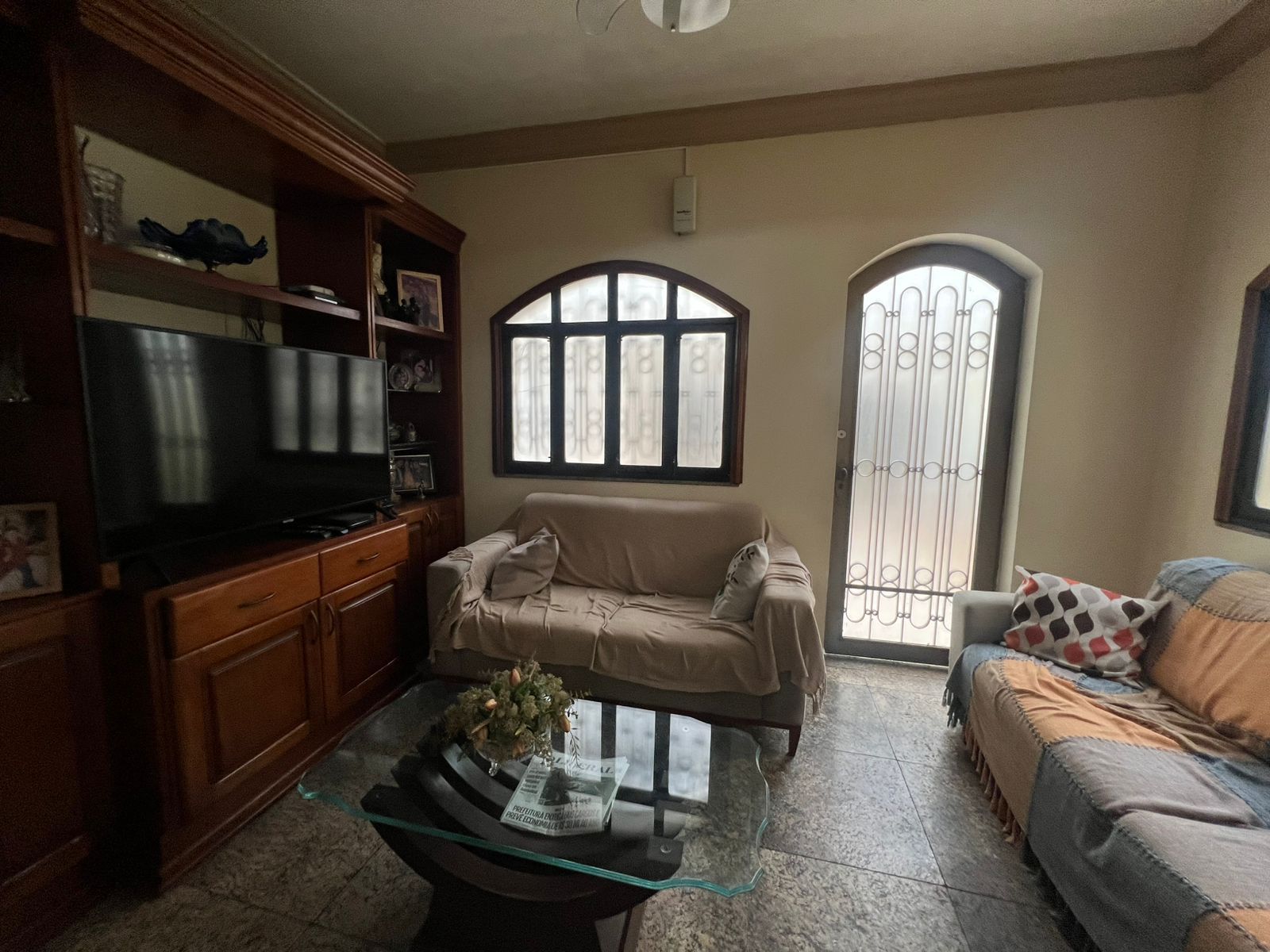 Imagem Casa com 4 Quartos à Venda, 384 m² em Jurunas - Belém