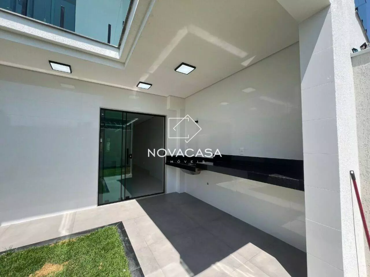 Foto do imóvel: Casa com 4 Quartos à Venda, 150 m² em Planalto - Belo Horizonte