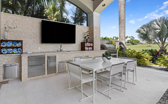 Foto do imóvel: Casa com 6 Quartos à Venda ou Locação, 2.000 m²em Alphaville Residencial Dois - Barueri