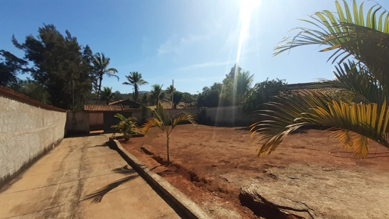 Imagem Casa com 2 Quartos à Venda, 180 m² em Planalto - Mateus Leme