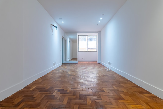 Imagem Apartamento com 3 Quartos à Venda,  em Laranjeiras - Rio de Janeiro