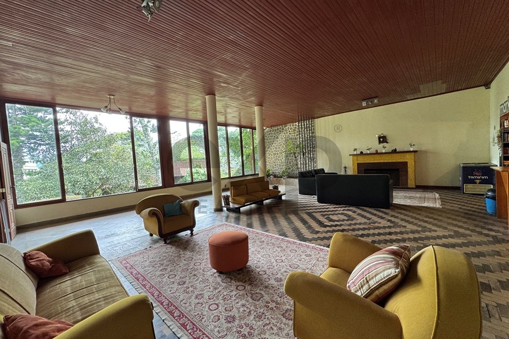 Imagem Apartamento com 2 Quartos à Venda, 46 m² em Itaipava - Petrópolis