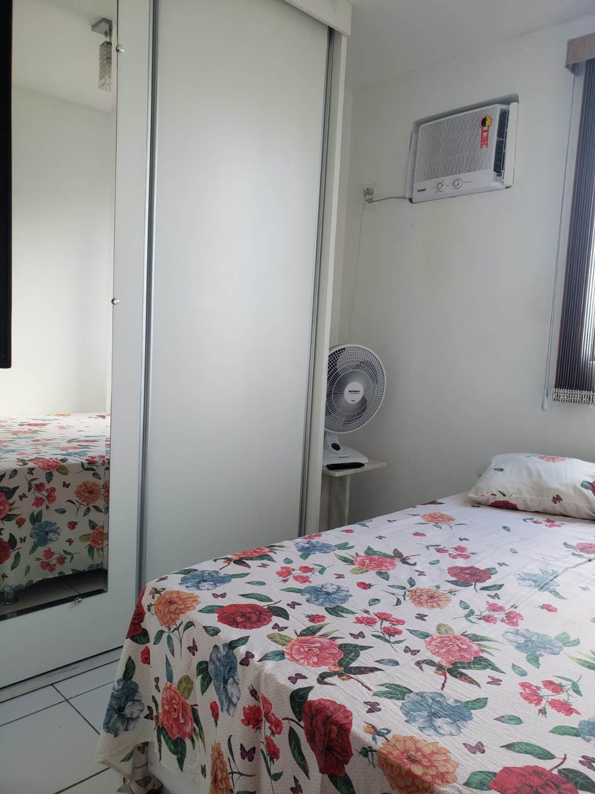 Imagem Apartamento com 2 Quartos à Venda, 44 m²em Candeias - Jaboatão dos Guararapes