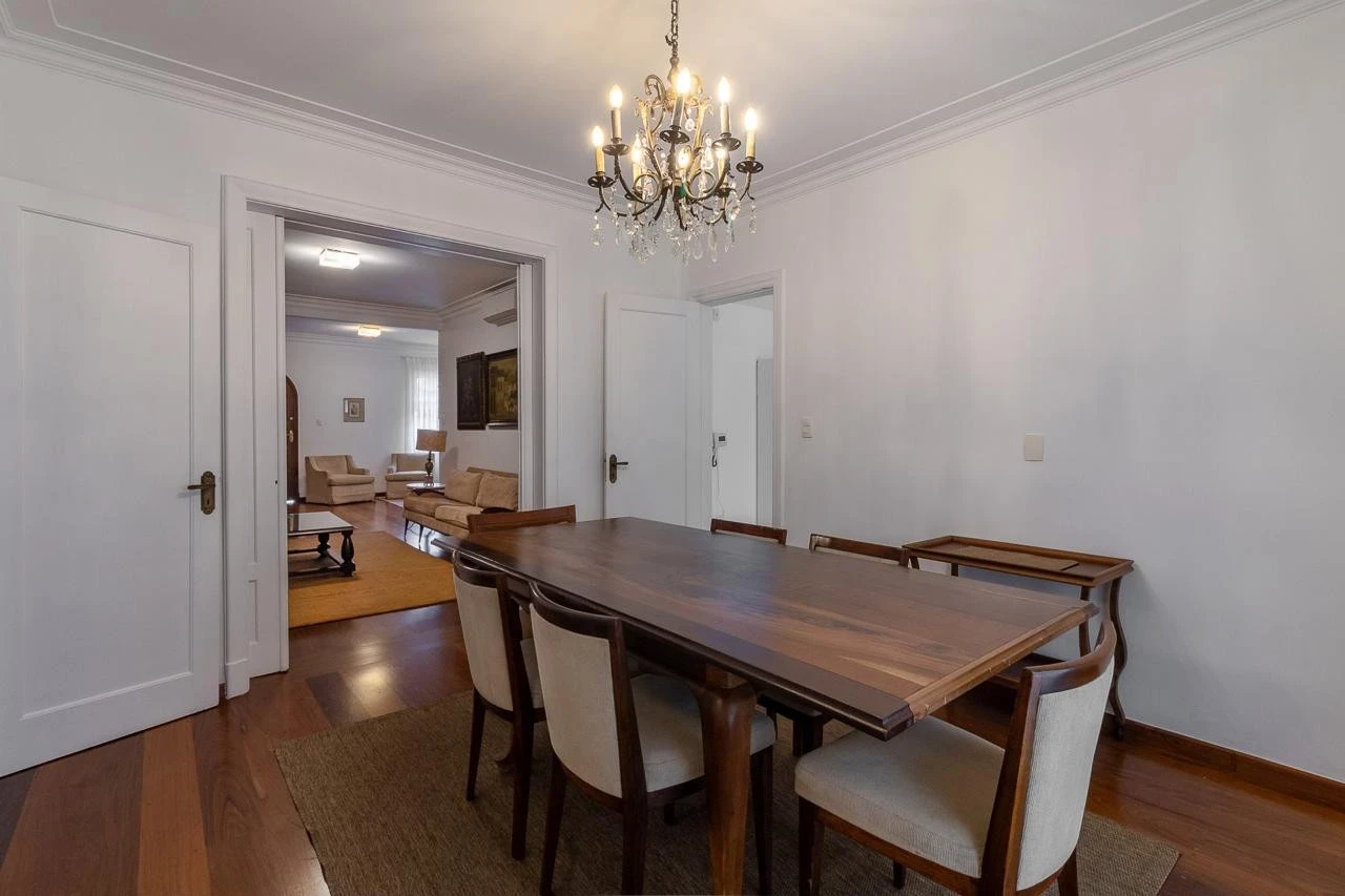 Imagem Casa com 3 Quartos à Venda ou Locação, 300 m² em Jardim Europa - São Paulo