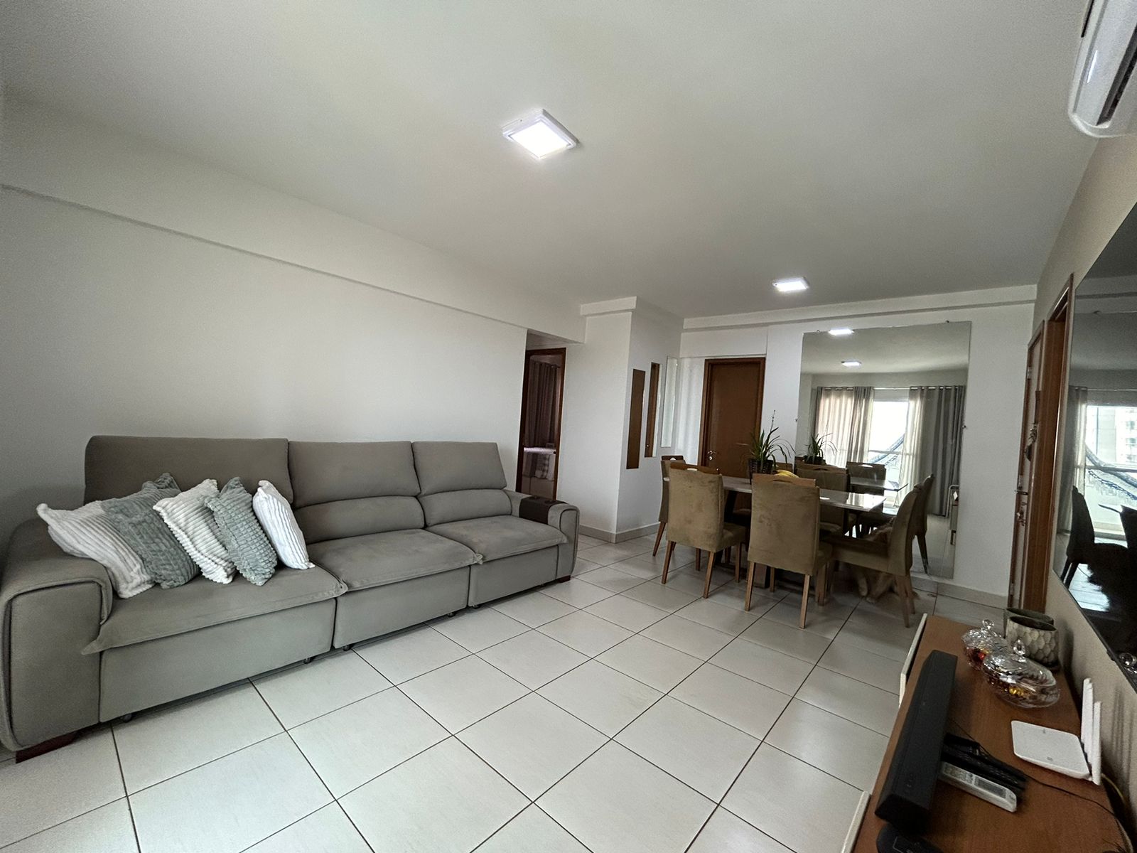 Imagem Apartamento com 3 Quartos à Venda, 89 m² em Village Veneza - Goiânia