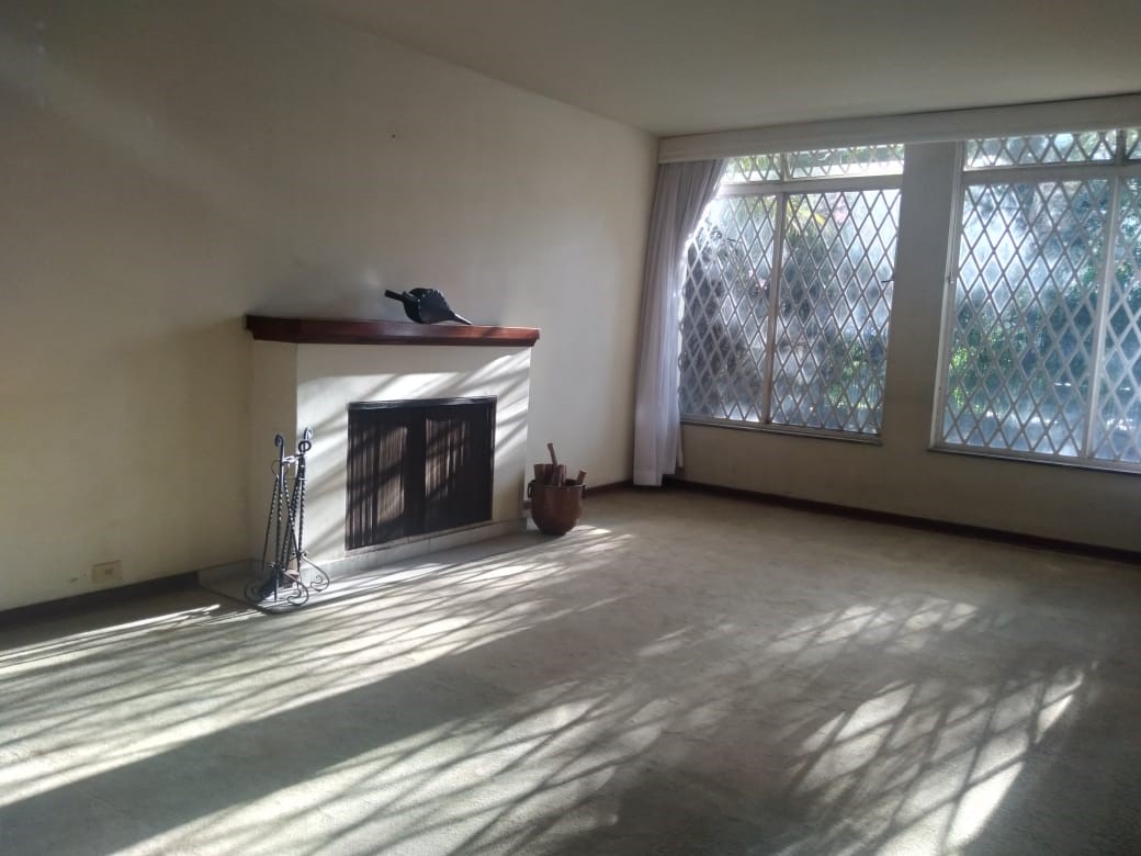 Imagem Sobrado com 2 Quartos à Venda, 250 m²em Vila Madalena - São Paulo
