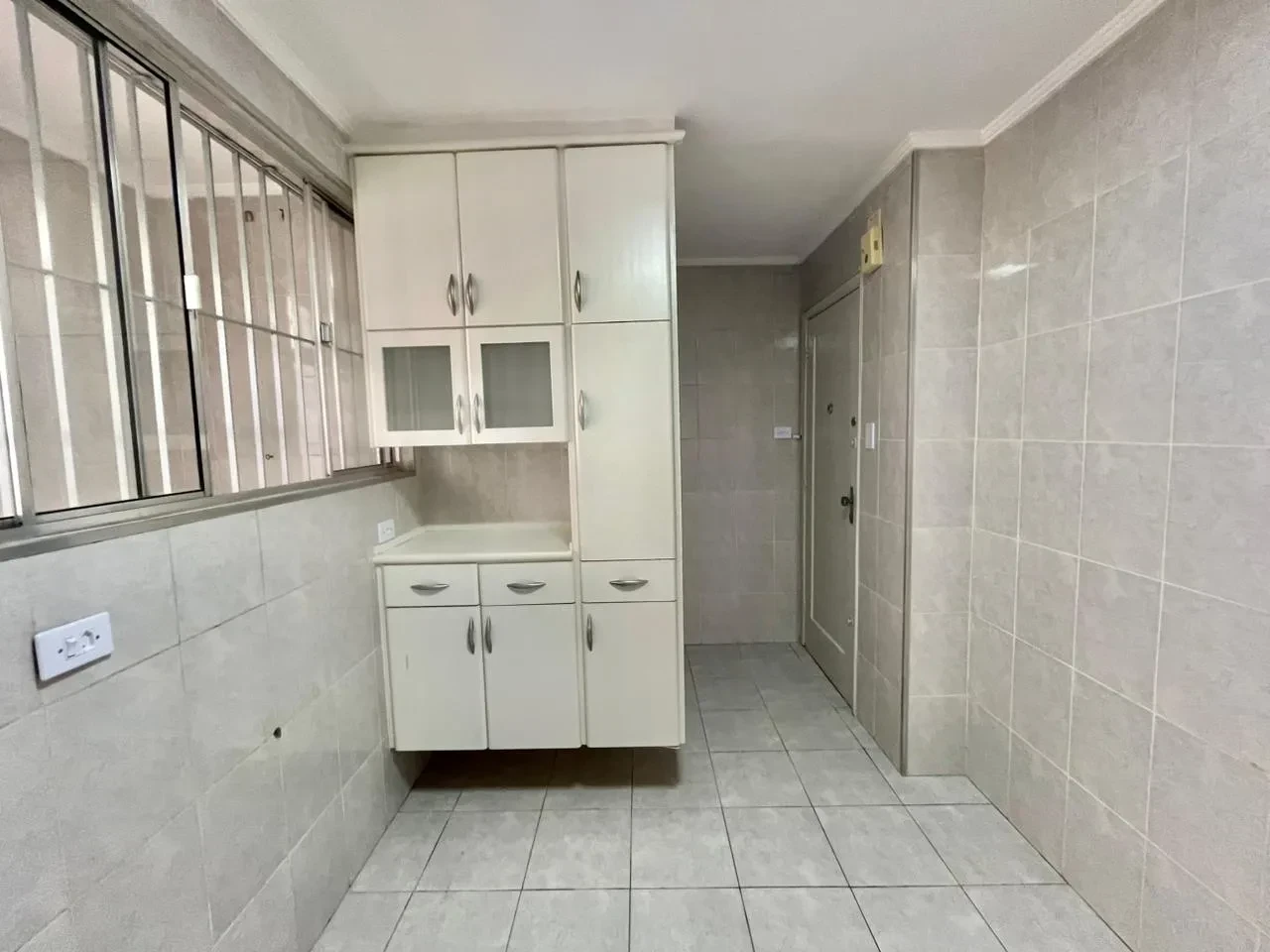 Imagem Apartamento com 2 Quartos à Venda, 70 m² em Embaré - Santos