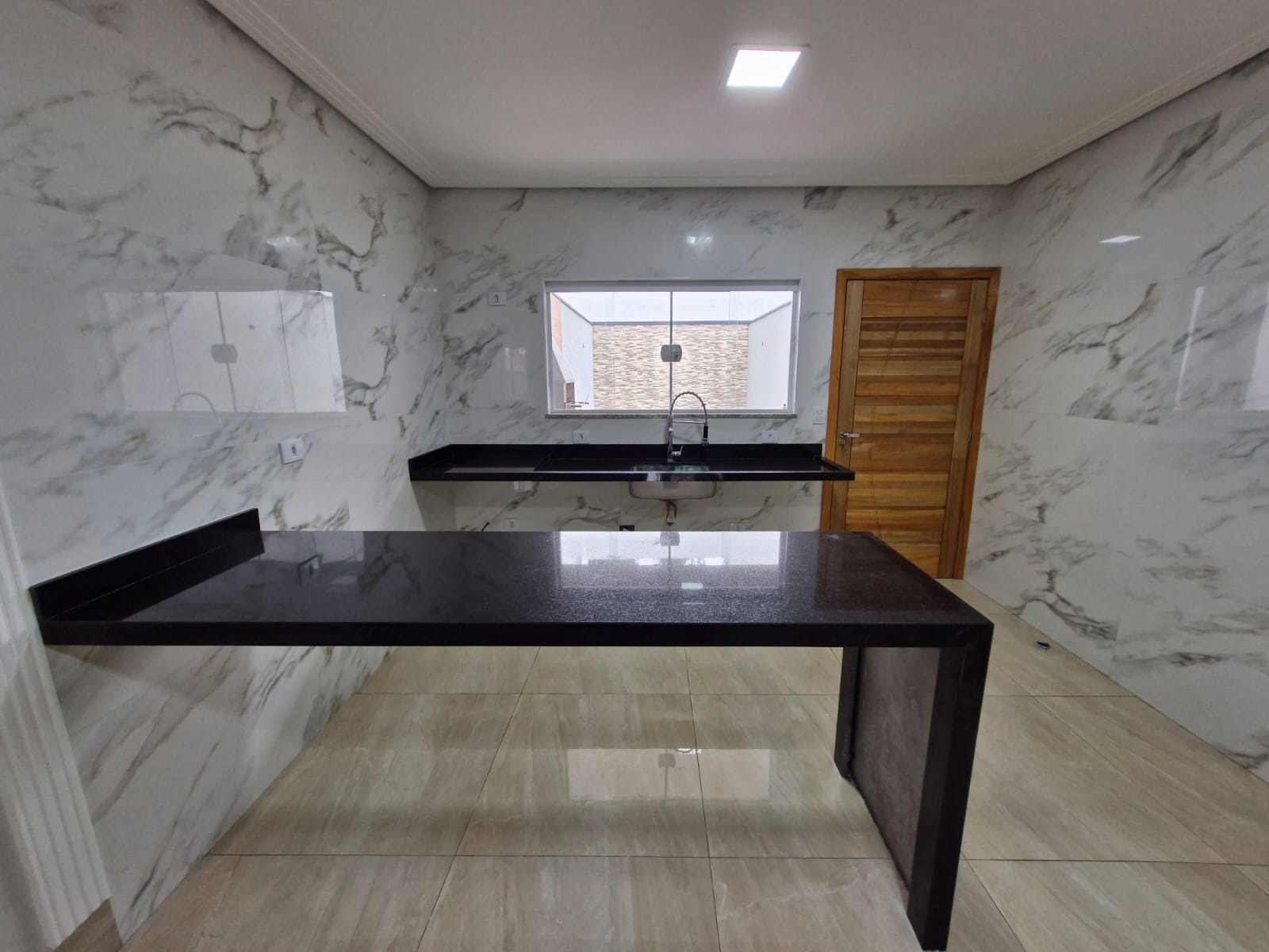 Imagem Sobrado com 3 Quartos à Venda, 193 m²em Jardim Santo Elias - São Paulo