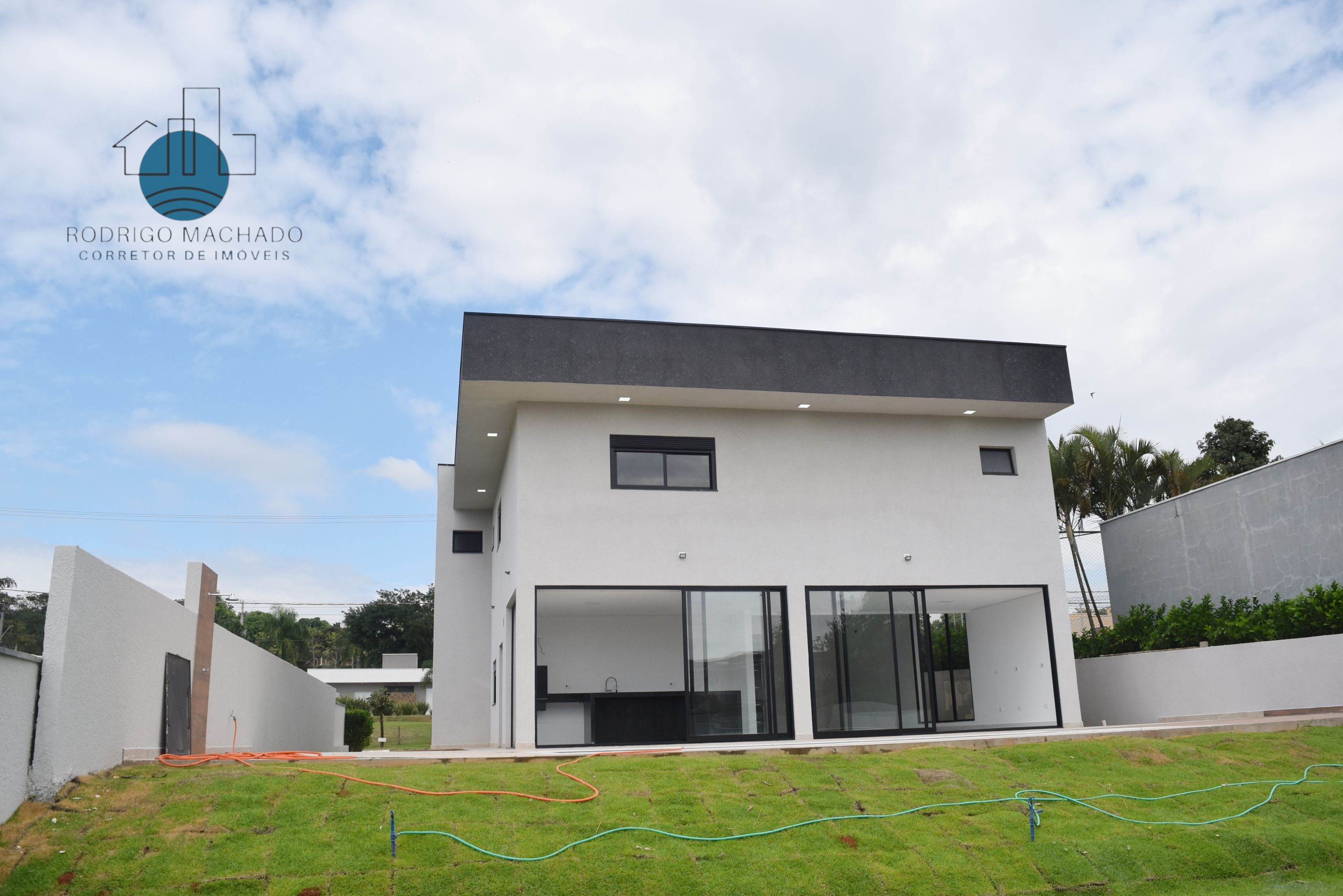 Imagem Sobrado com 4 Quartos à Venda, 252 m² em Condomínio Residencial Shamballa II - Atibaia