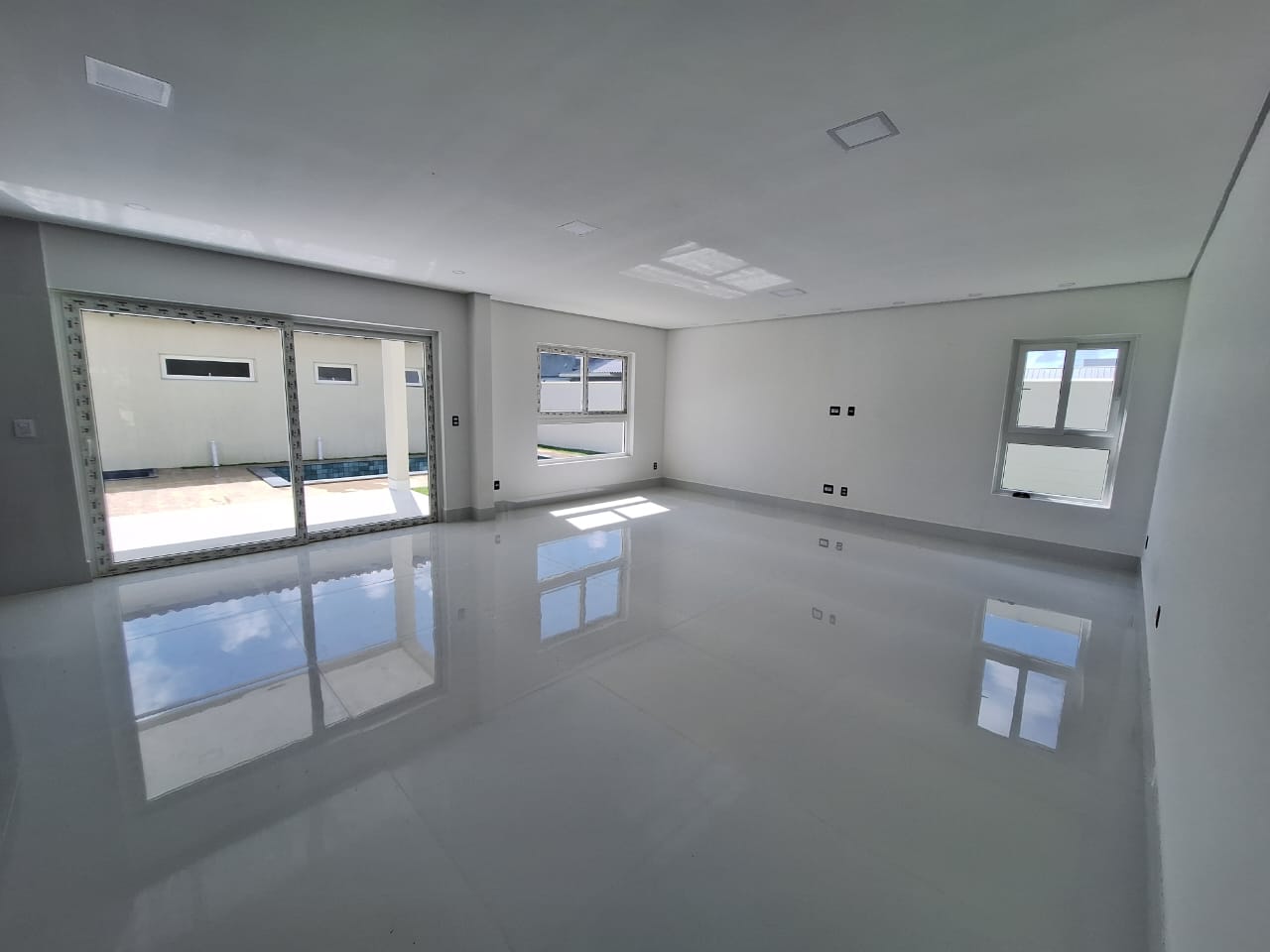 Imagem Casa de Condomínio com 3 Quartos à Venda, 279 m²em Pium (Distrito Litoral) - Parnamirim