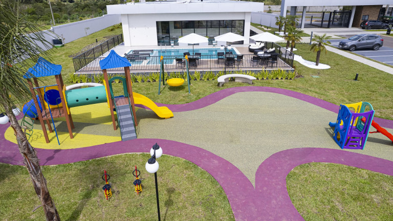 Imagem Terreno à Venda, 135 m² em Santa Cândida - Curitiba