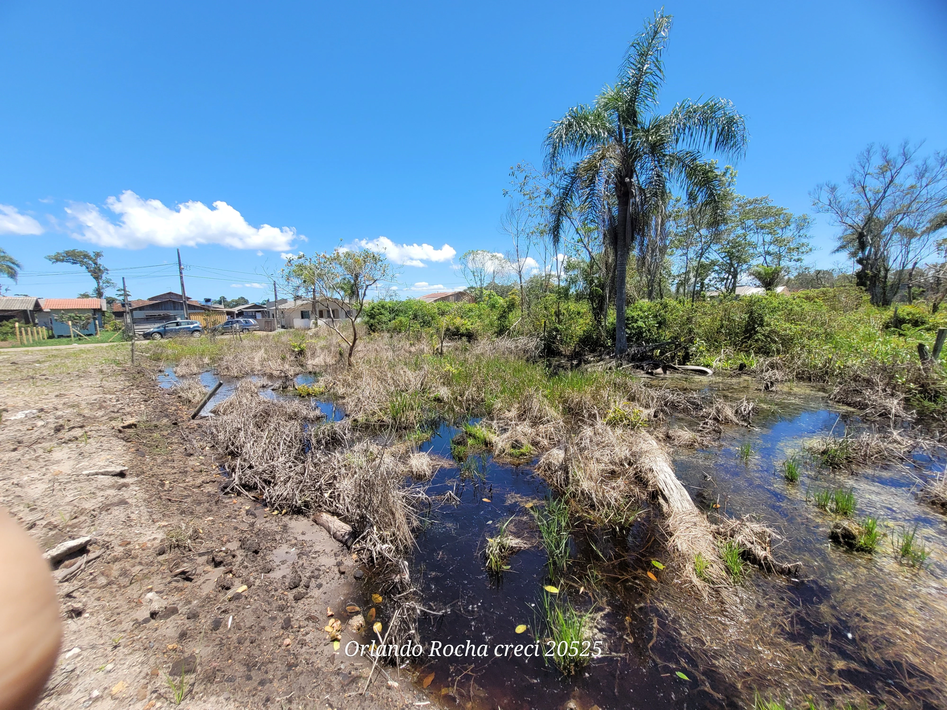 Foto do imóvel: Terreno à Venda, 360 m² em Barra do Saí - Itapoá