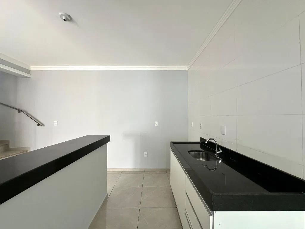 Imagem Casa com 2 Quartos à Venda, 70 m² em Santa Mônica - Belo Horizonte
