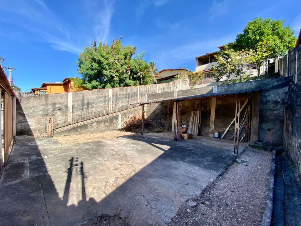 Foto do imóvel: Casa com 2 Quartos à Venda, 110 m² em Planalto - Belo Horizonte