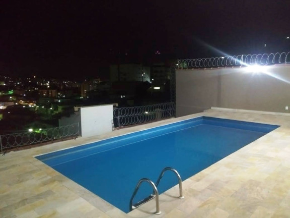 Imagem Casa com 5 Quartos à Venda, 350 m² em Centro - Poços de Caldas