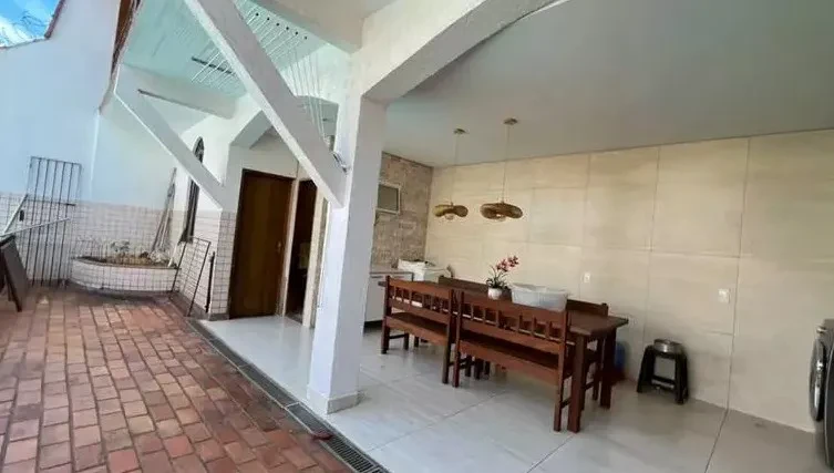 Imagem Casa com 5 Quartos à Venda, 279 metros em Alto Barroca - Belo Horizonte